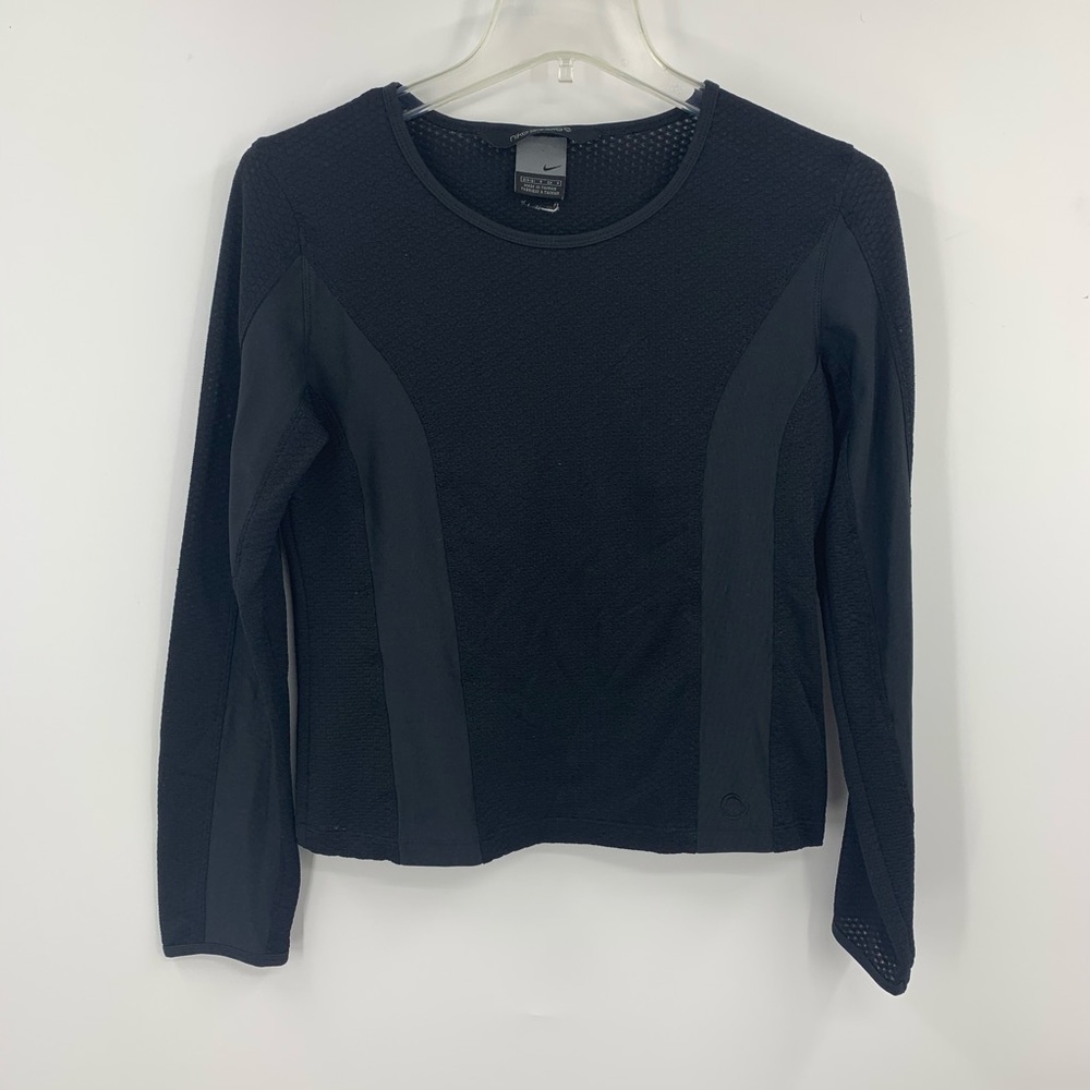 Nike Sphere Long Sleeve Top